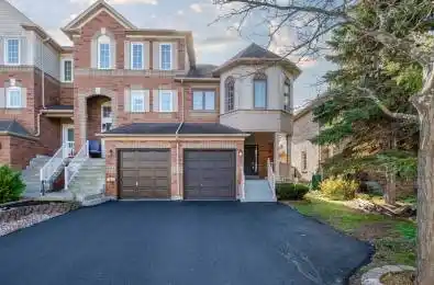 19 Bowler Street Aurora Ontario L4G 7J2
