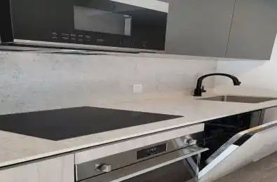 108 Peter Street Unit# 1211 Toronto C01 Ontario M5V 0W2