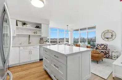 1600 Charles Street Unit# 711 Whitby Ontario L1N 0G4