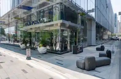 10 York Street Unit# 4303 Toronto C01 Ontario M5J 0E1