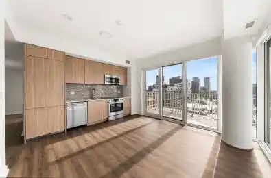 88 Bathurst Street Unit# 1517 Toronto C01 Ontario M5V 0W8